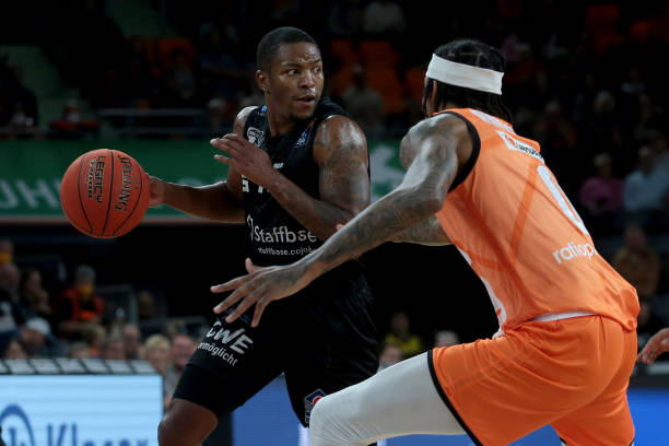 再次让外界 再次让外界